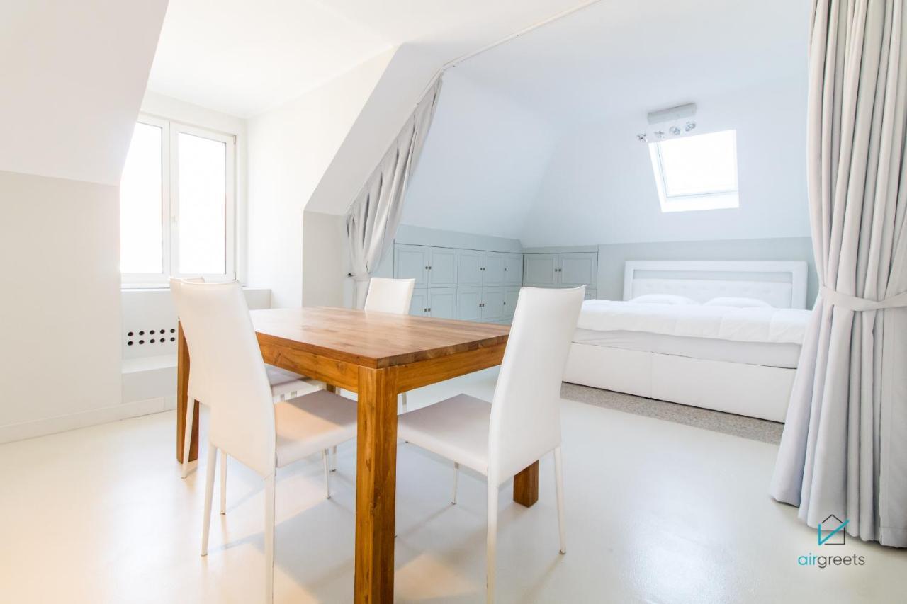 Appartamento Modern, Minimalist Flat In *